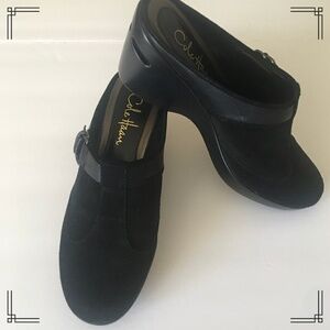 Cole Haan Nike Air suede & leather clogs. Like new. Size 7 1/2B very comfy 💕